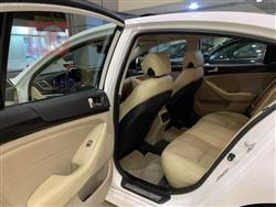 Kia Cadenza